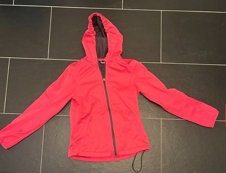 Softshell-Jacke - Top Zustand / Grösse 146/152