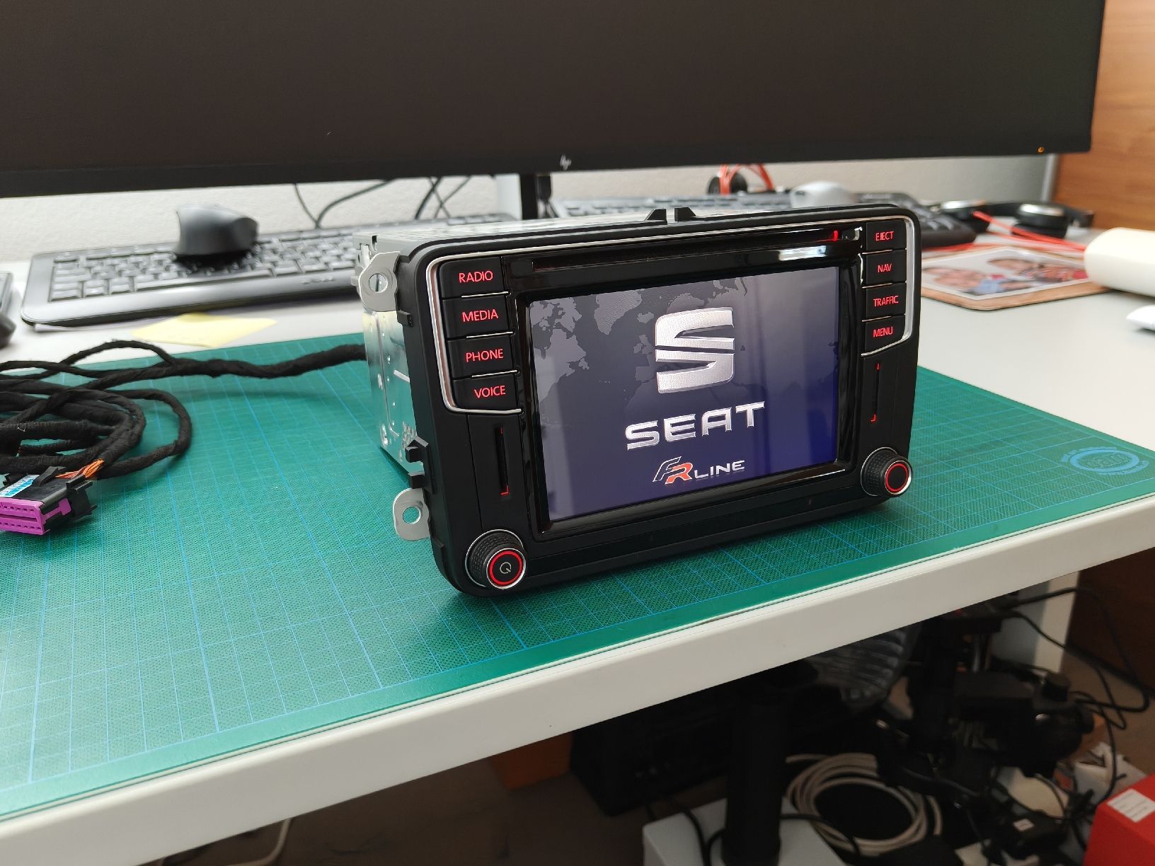 Seat Alle Autoersatzteile: Seat Discover Media MIB2 / Std2 Navigationsgerät  – Gebraucht aus Niederuzwil von Roepps