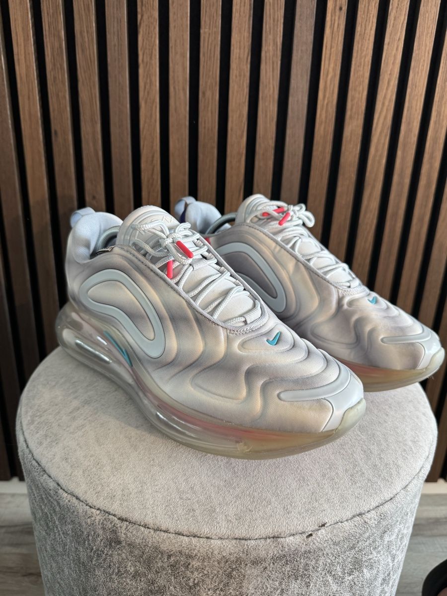 Nike Scarpe da uomo: Nike Air Max 720 Herren Schuhe Grösse 44.5 – Nuovo (secondo la descrizione) da Zürich venduto da egz_nr8d