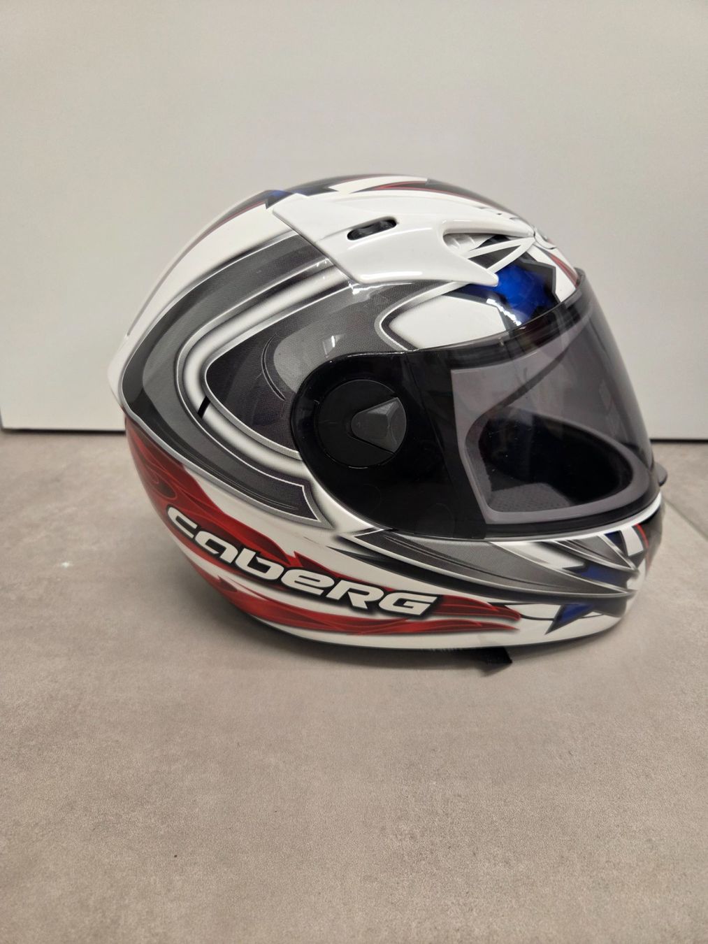 Helme & Visiere: Helm – Gebraucht aus Esslingen von RogerZH1