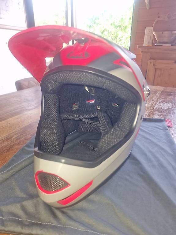 Caschi: Casque intégral Bell 52-54cm – Usato da Collombey venduto da deborach 1