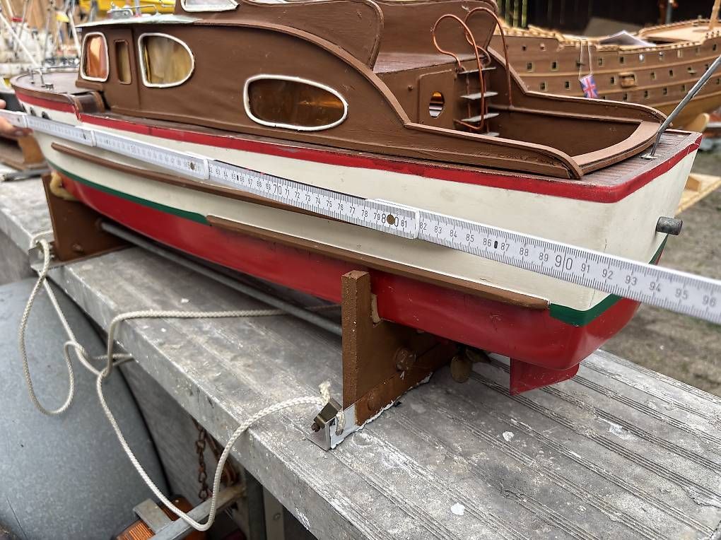 RC Kits de montage: RC Modellboot / Modellschiff Graupner Commodore Vintage – D'occasion à Basel par shf_sk9f 4