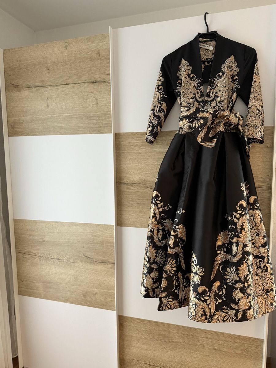 Vestiti: Festliches Kleid – Nuovo (secondo la descrizione) da Schübelbach venduto da Ale_Lia