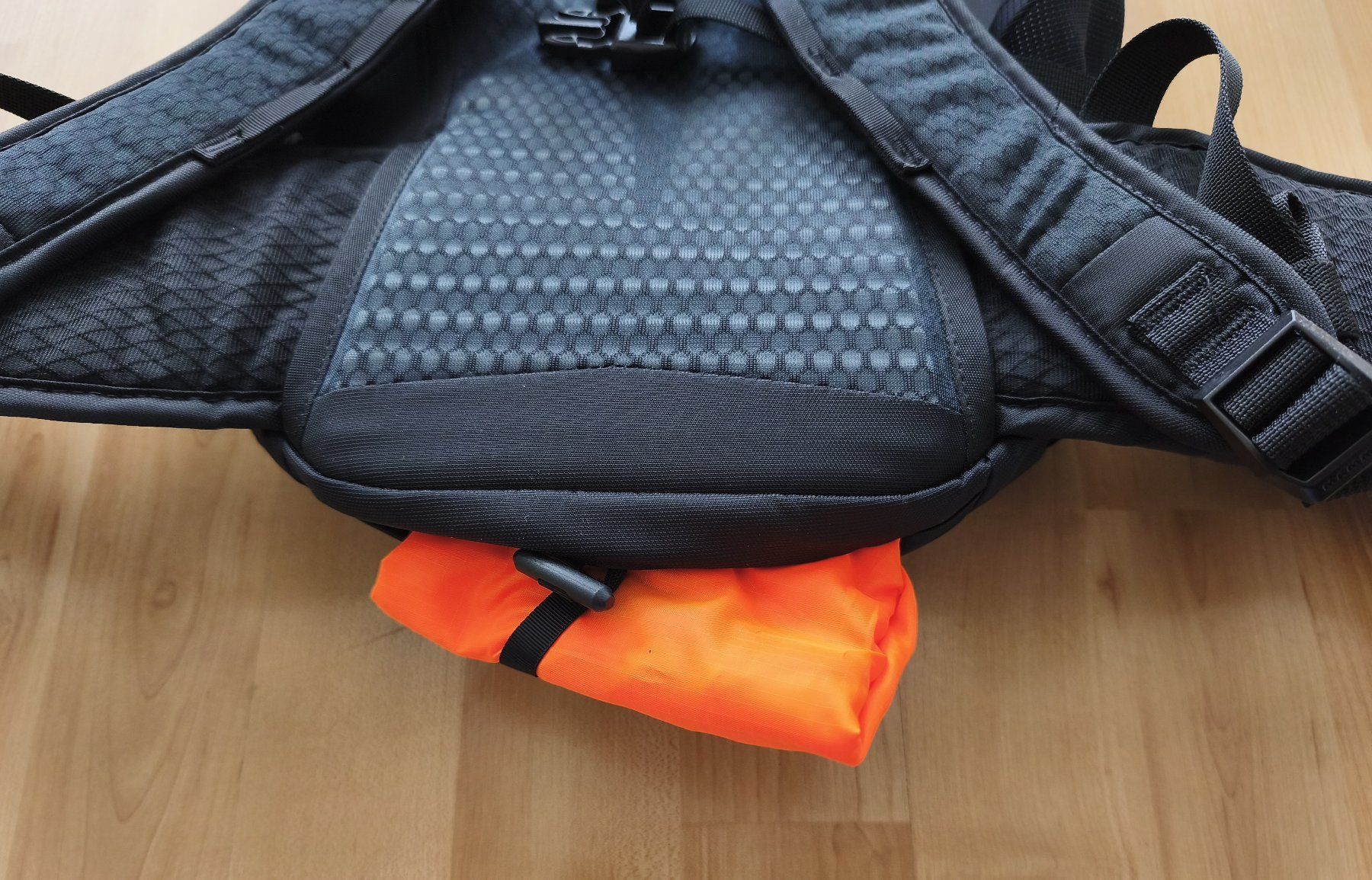 Deuter Zaini: MAMMUT Lithium Rucksack 30 Liter – Nuovo (secondo la descrizione) da Rüti ZH venduto da mome8 9