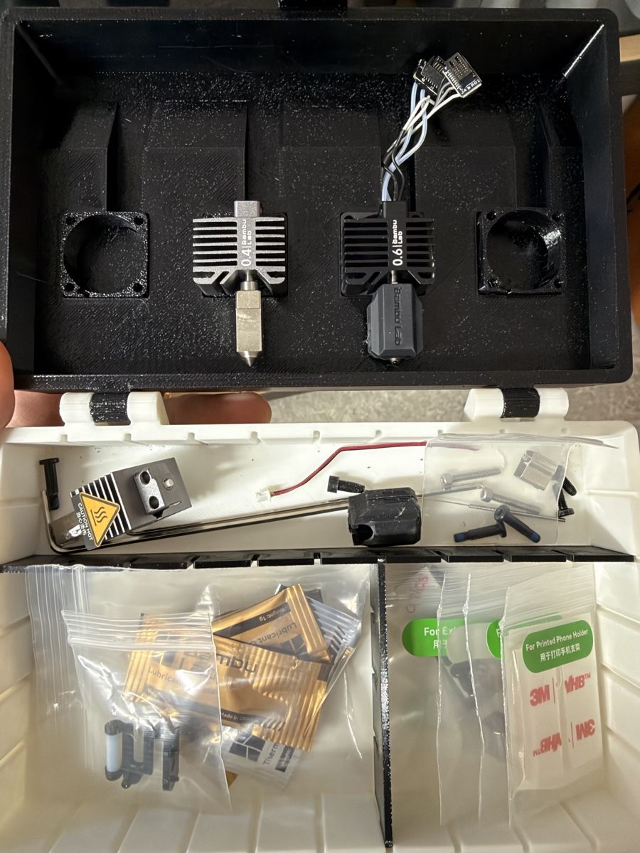 Bambu Lab 3D Drucker: Bambu Lab P1S with accessories – Gebraucht aus Meisterschwanden von HGunn 3