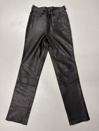 gerade geschnittene Lederhose Gr. 34 schwarz Slim