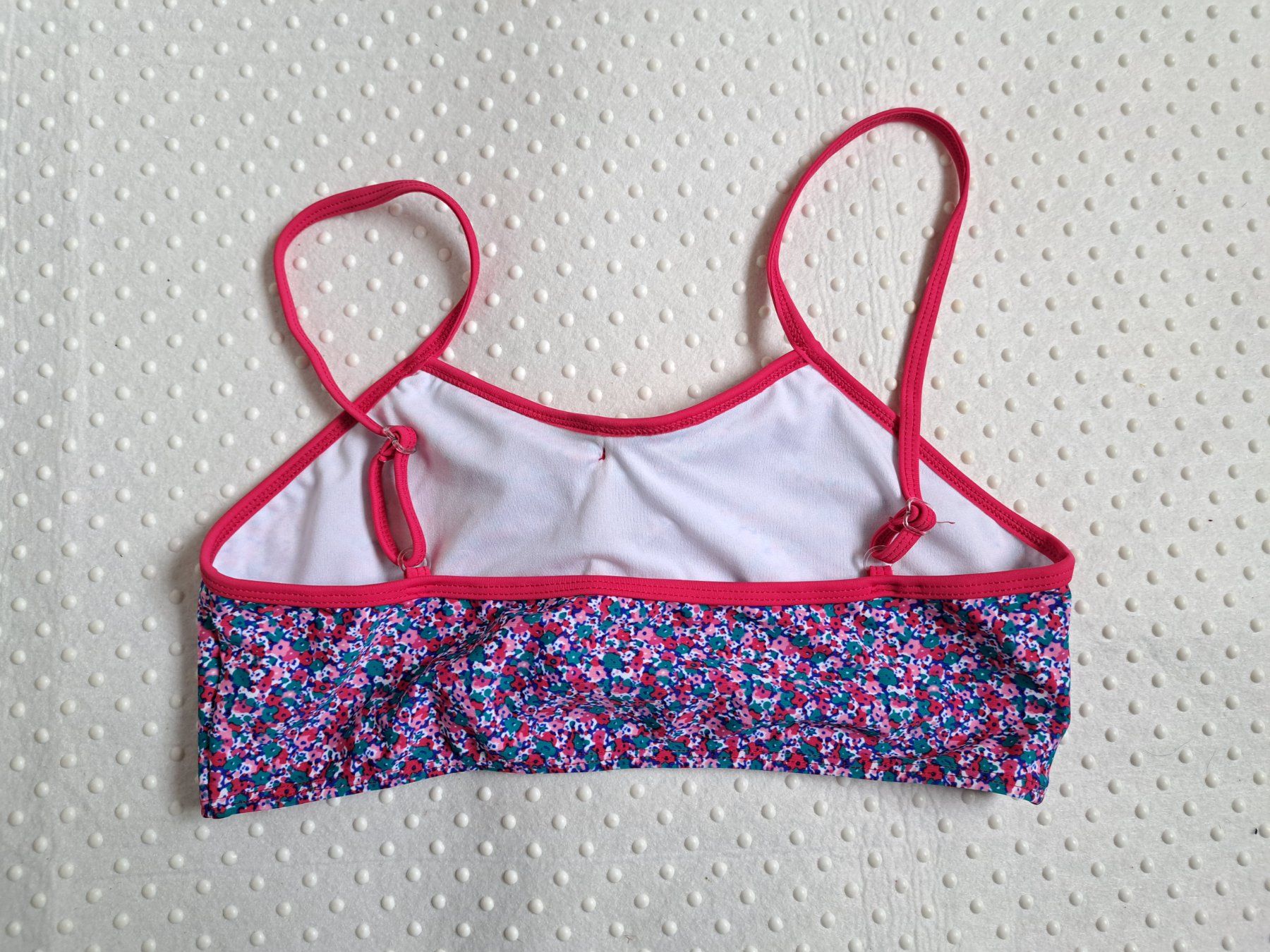Costumi da bagno & Bikini: NEU! Bikinitop Blumenmuster Gr. 176 – Nuovo (secondo la descrizione) da Gysenstein venduto da joshuas81 1