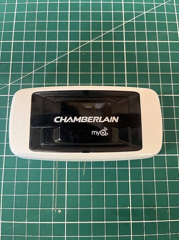 Hub & Switch: Chamberlain MyQ Gateway Garagentor – Usato da Hermetschwil-Staff venduto da Mege1000 1