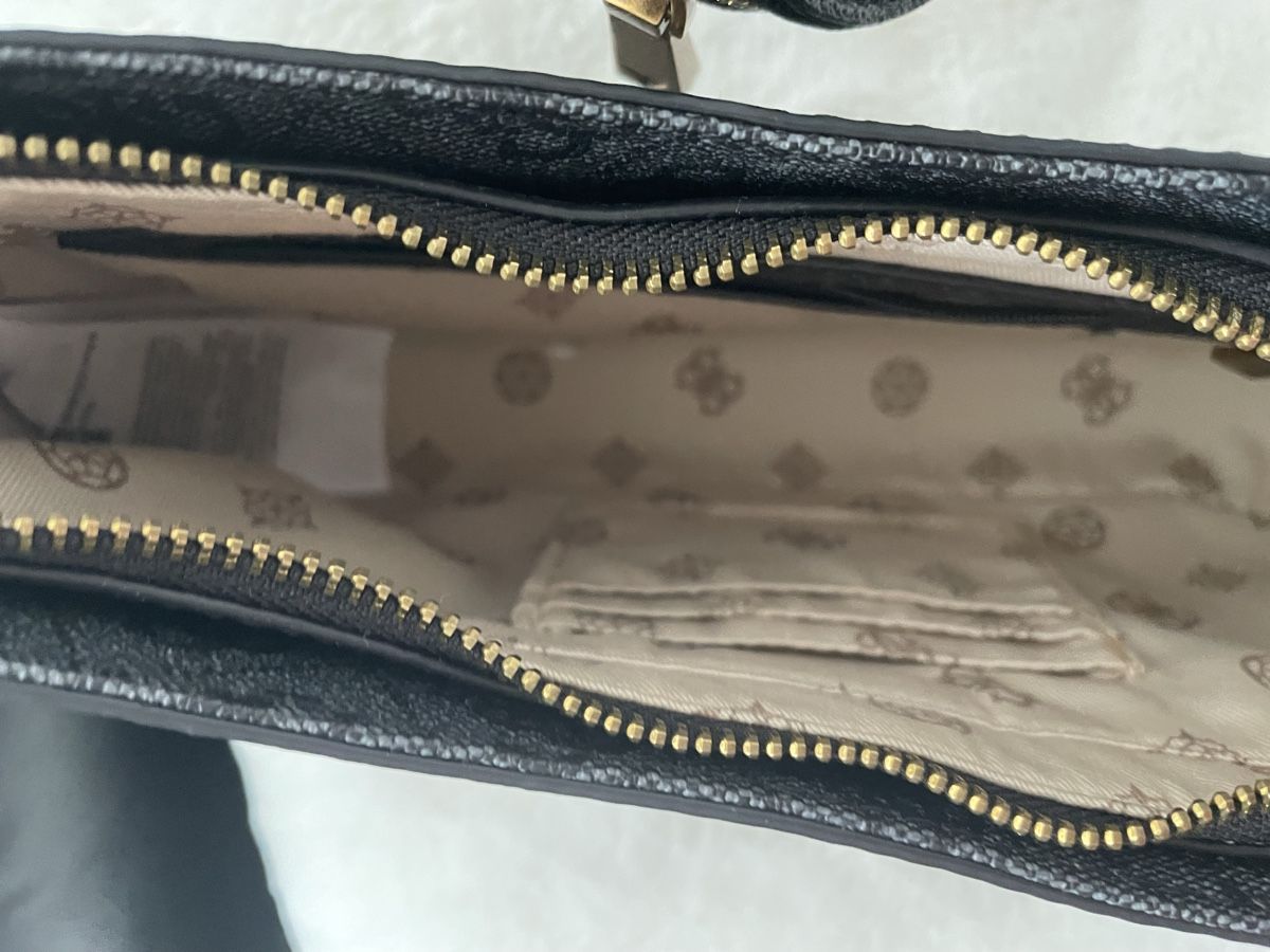 Guess Borse da donna: GUESS Schultertasche – Nuovo (secondo la descrizione) da Russikon venduto da Hwange1 2