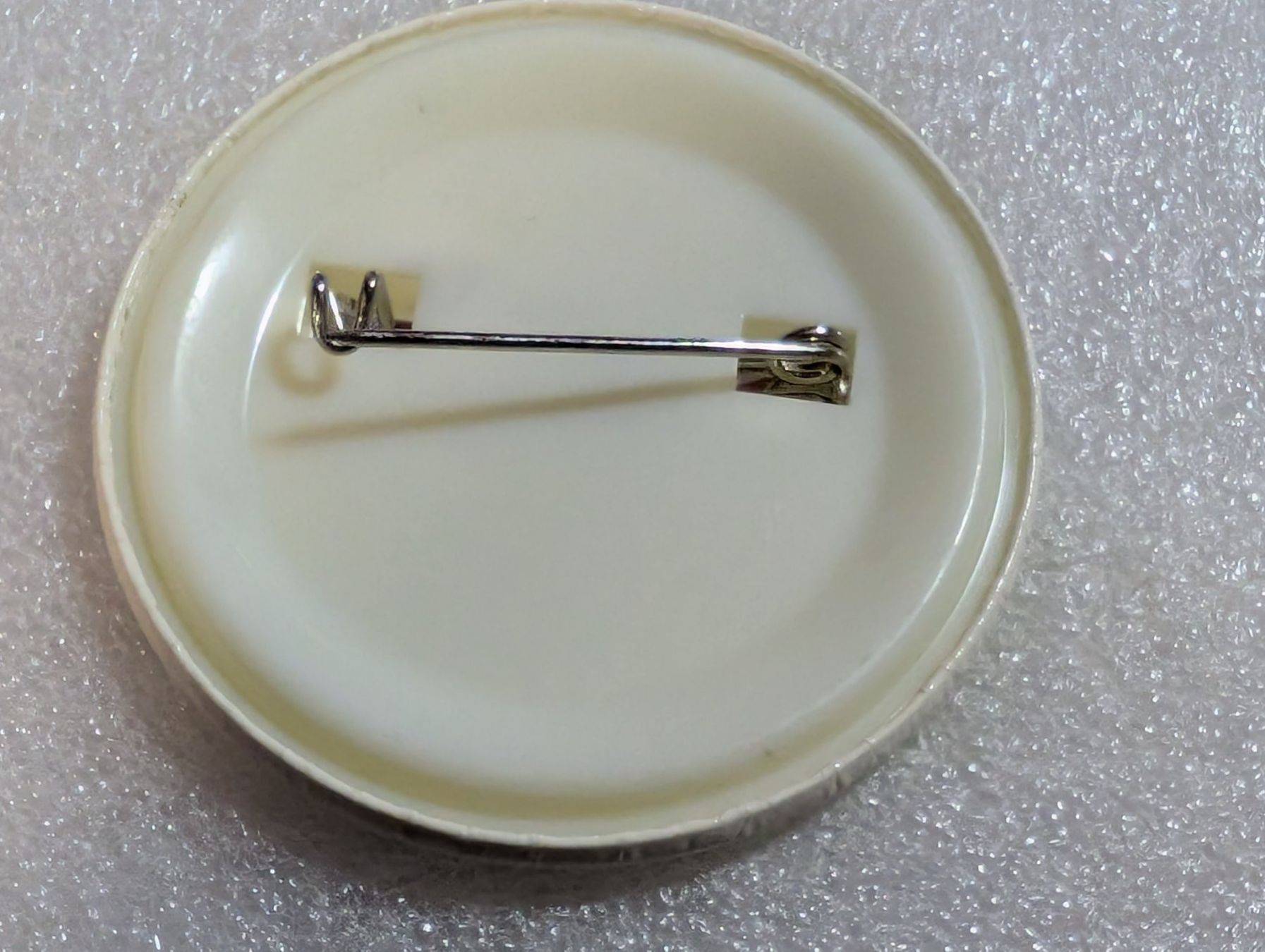 Plaketten & Abzeichen: Ansteckpin 3: Swiss Miniature – Gebraucht aus Oppligen von Pin-Fall-Shop 1