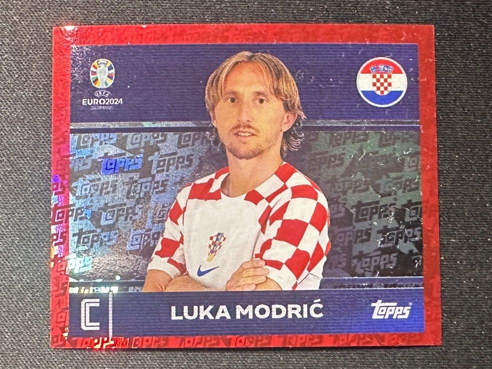 Autocollant Topps EURO 2024 - Luka Modrić (Croatie) - Parallèle Violet - CRO 2