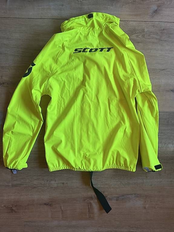 Scott Giacche: SCOTT Regenjacke Neon Grösse 46 gebraucht – Usato da Tägerwilen venduto da _Moonlight_ 2