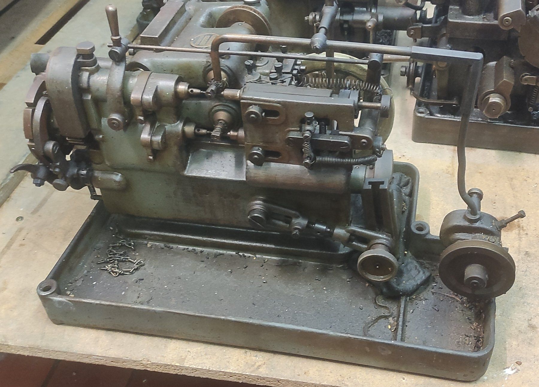 Tutte le macchine: Tailleuse de pignons Bechler – Usato da Le Lieu venduto da Watch_Mike_Ing