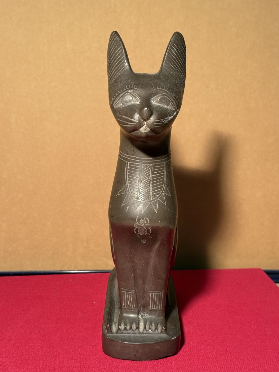 Statuette: Unique Egyptian Cat Statue, Ancient Design & Engravings – Usato da Lausanne venduto da vas_cdb2