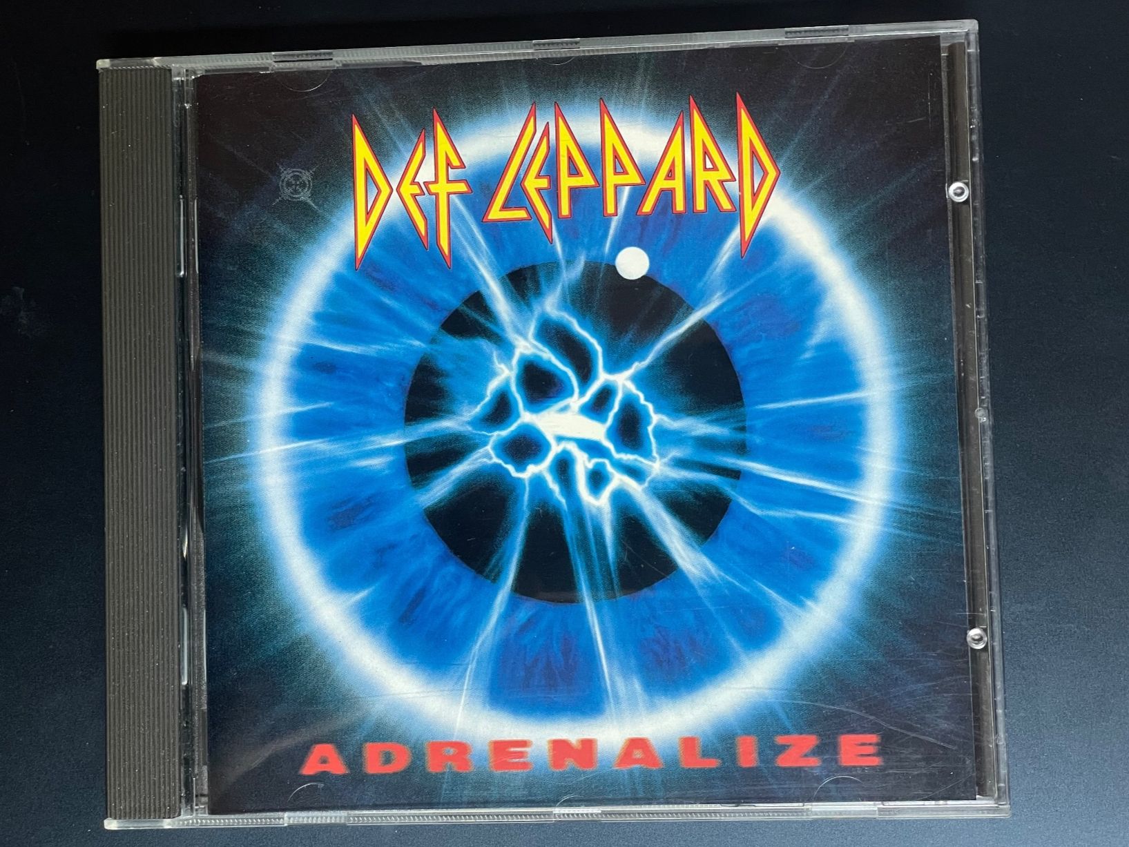 CDs: Def Leppard – Adrenalize – Gebraucht aus Muri b. Bern von AdidasCollector 4