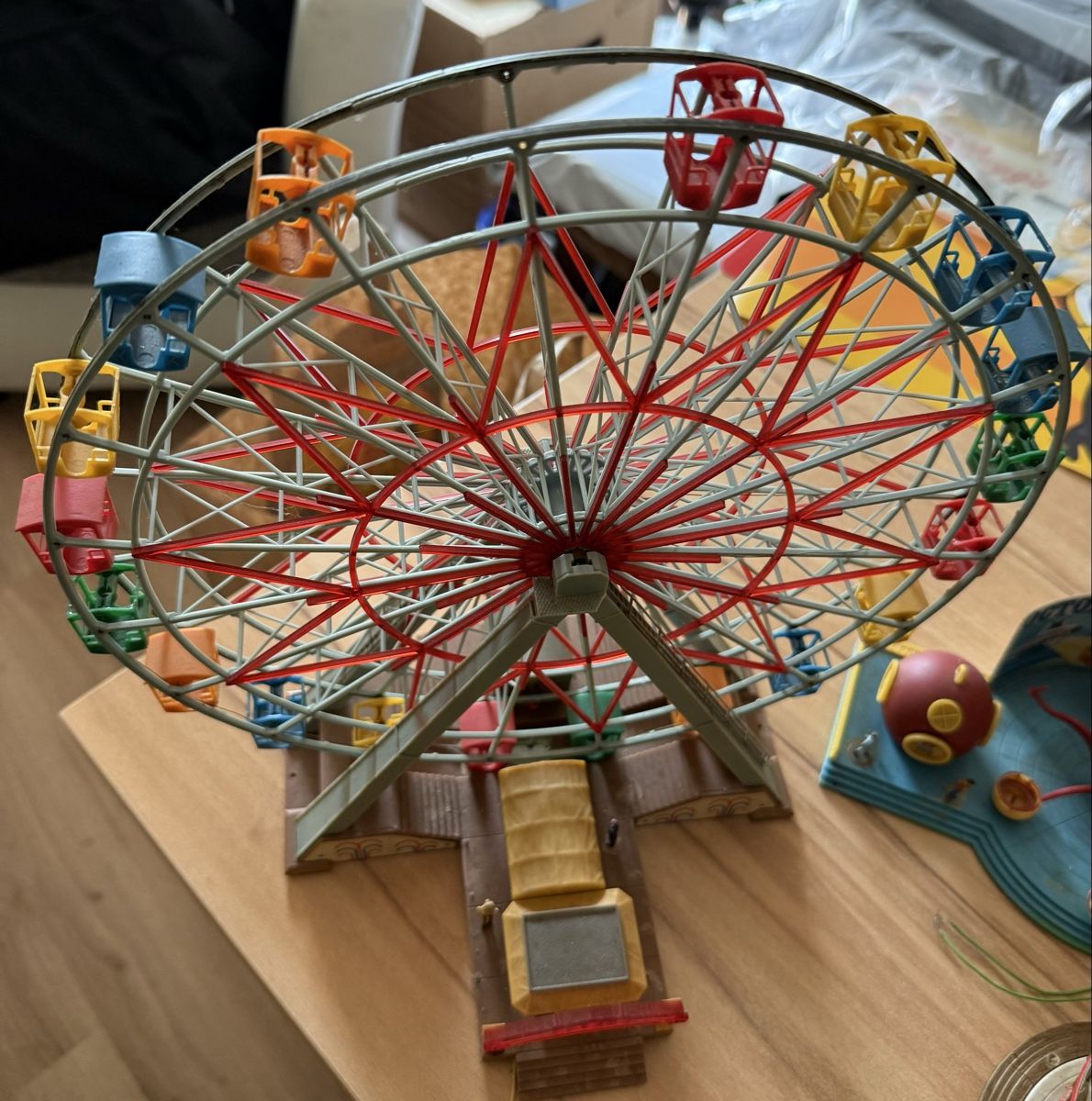 Kirmes Modellini di ferrovie: Kirmes h0 1:87 – Usato da Winikon venduto da cabriofan01 1
