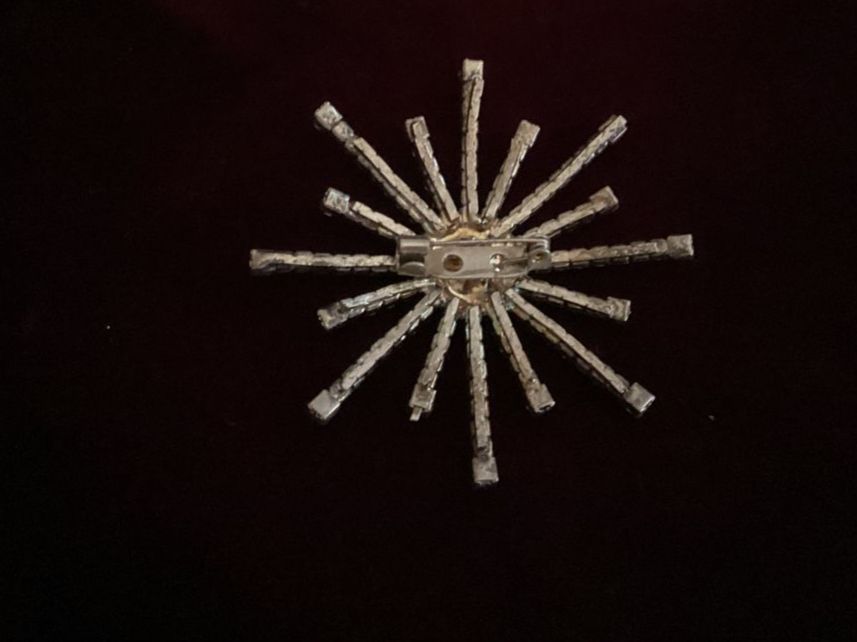 Broches & Aiguilles: Broche – D'occasion à fribourg par iris18 2