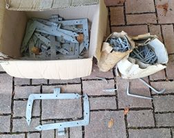 Beschläge für Fensterläden verzinkt
