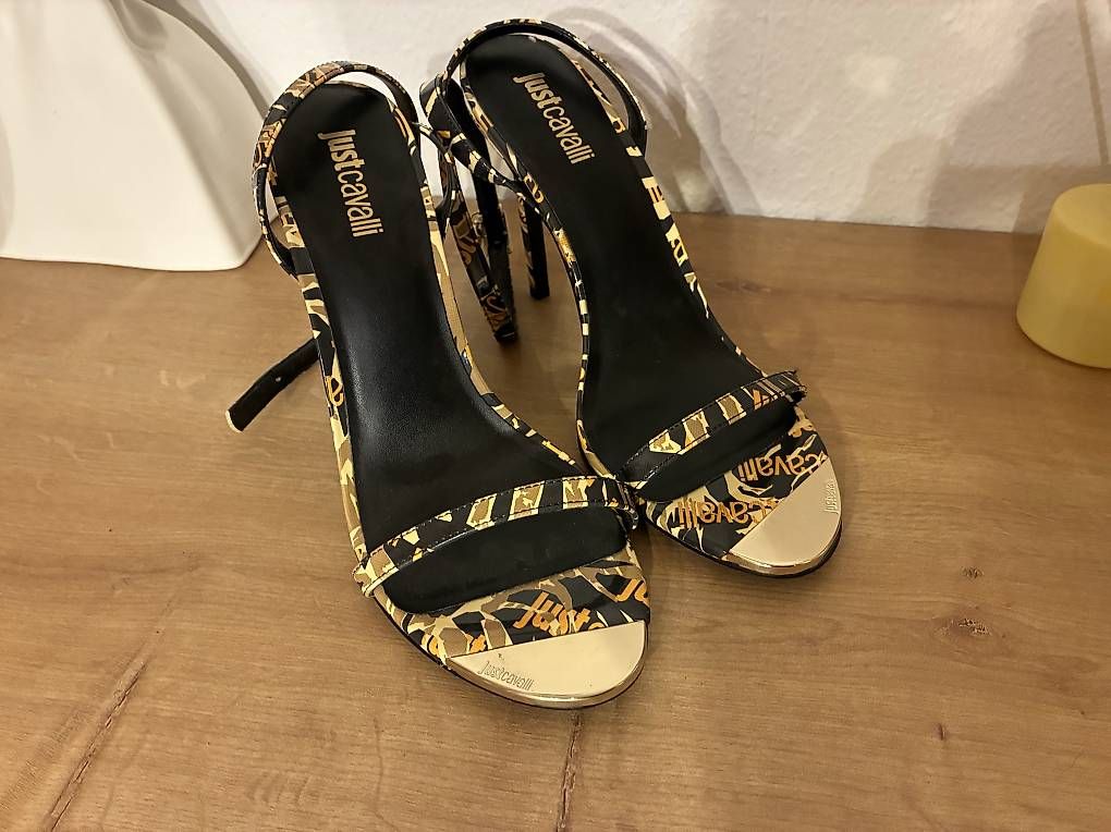 Scarpe da donna: Just Cavalli Sandalen, Gr. 41 – Nuovo (secondo la descrizione) da Gibswil venduto da Miratec