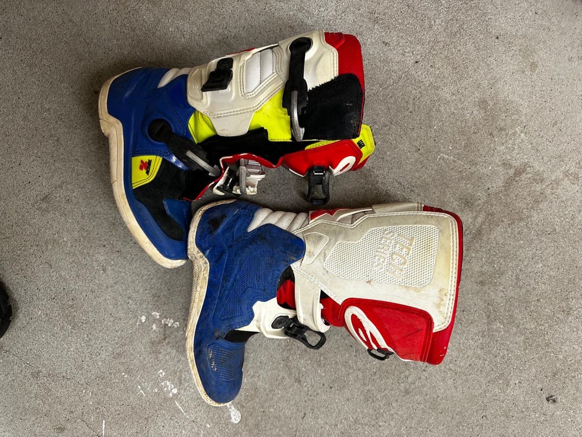 Alpinestars Schuhe für Jungen: Alpinestars Tech 7S Bottes Moto Cross 35,5 – Gebraucht aus Sion von v24_6zkp 1