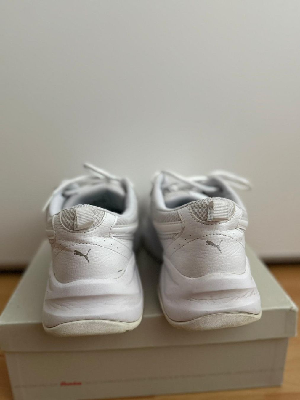 Puma Scarpe da donna: Weisse Puma Sneaker - CILIA, Grösse 40 - gebraucht – Usato da Bachenbülach venduto da Shukkley 2