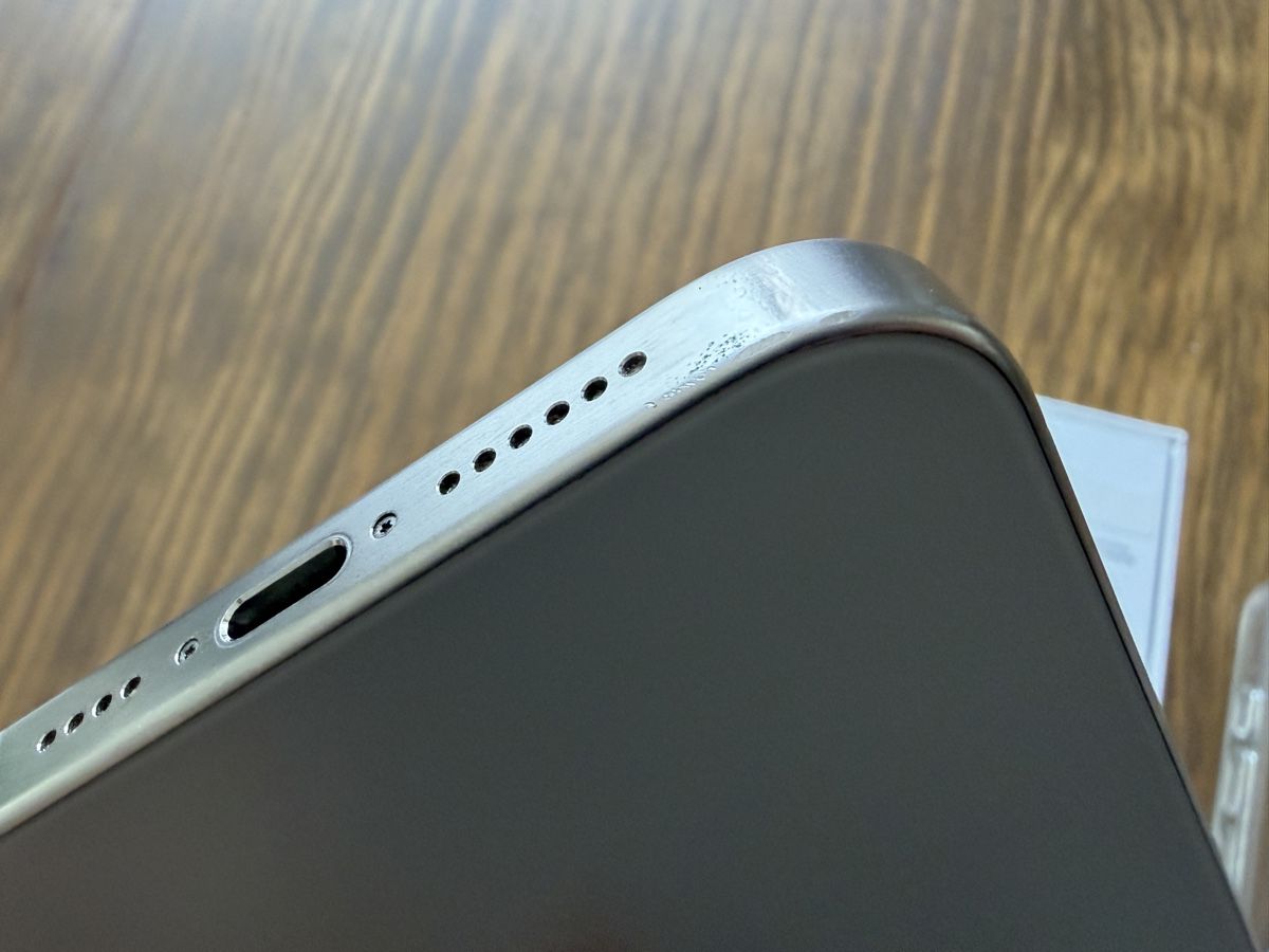 Apple Portables: Iphone 15 Pro Max 256 GB Silber – D'occasion à Zürich par arb_9qhc 6