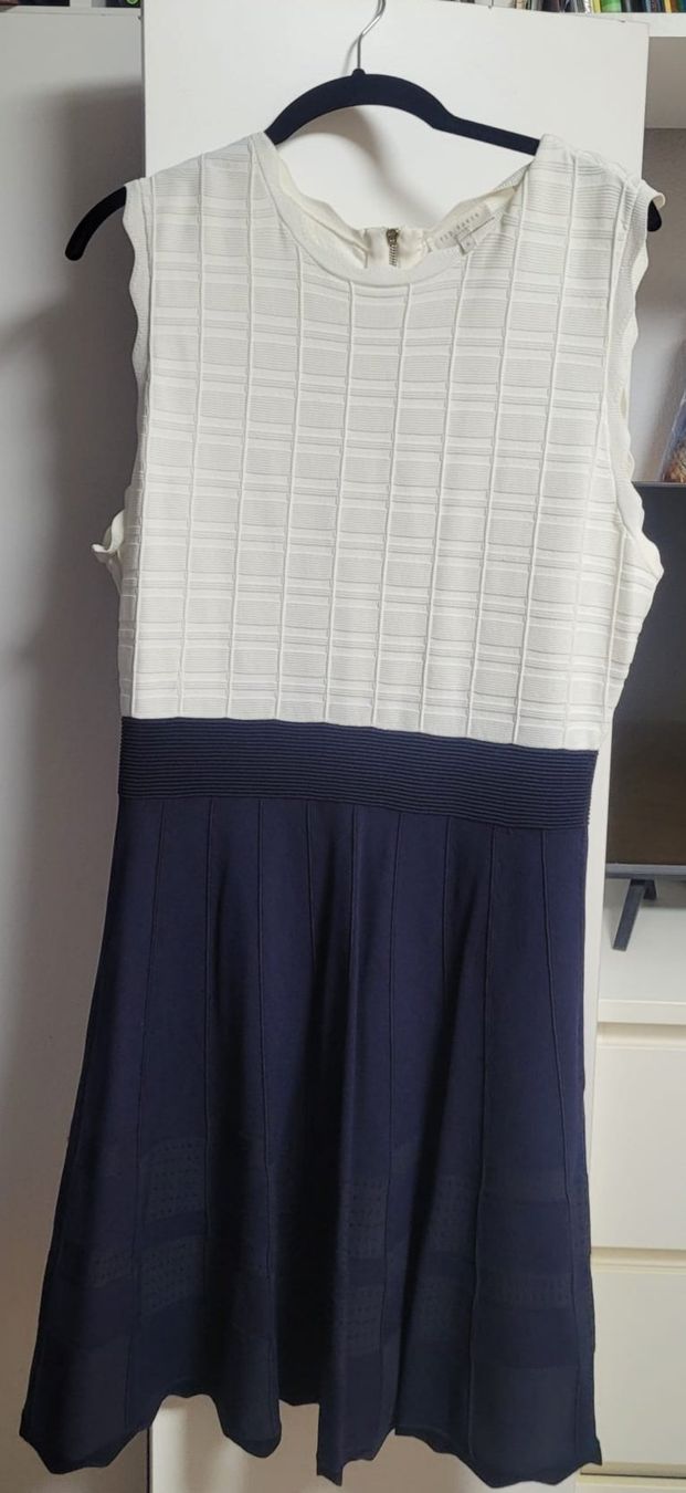 Ted Baker Vestiti: Ted Baker Kleid, Grösse 4, Dunkelblau/Weiss, Strickkleid – Nuovo (secondo la descrizione) da Kreuzlingen venduto da iri_j6x2 1