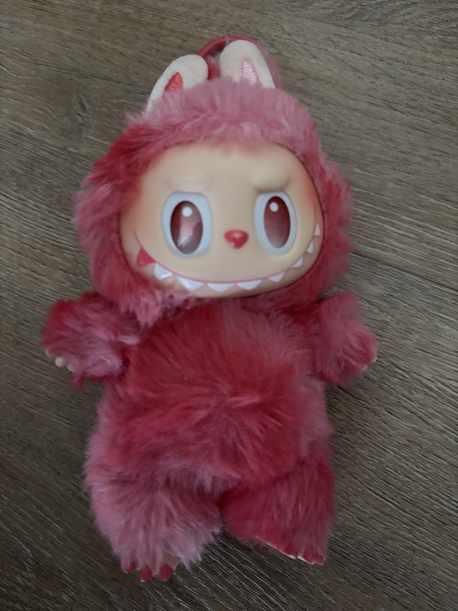 Pop Mart Statuette: Labubu von Pop Mart – Nuovo (secondo la descrizione) da Brütten venduto da EniMir