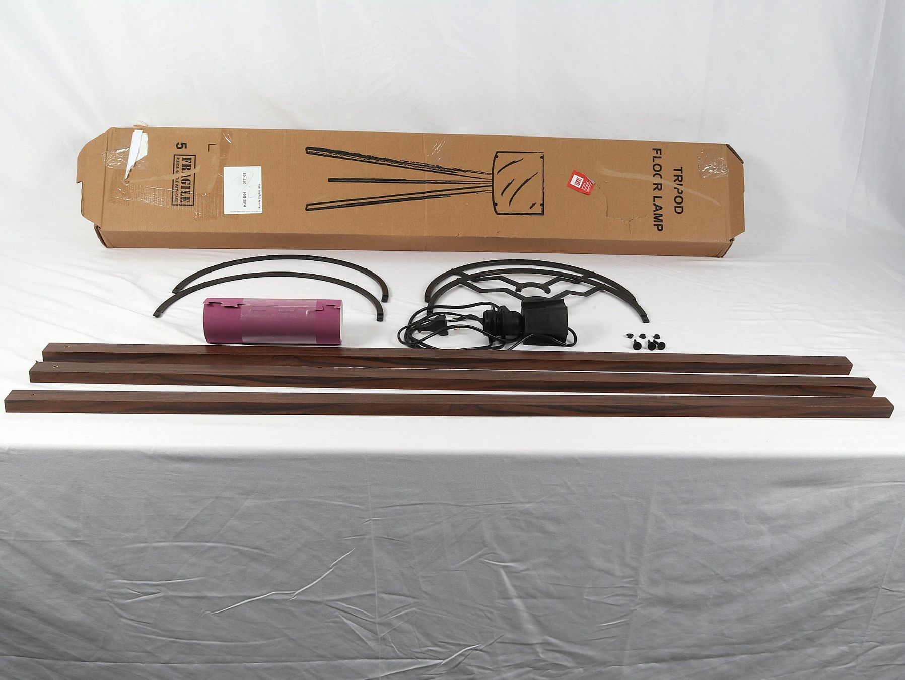 Lampade: Tripod Floor Lamp AYD-1564 – Nuovo (secondo la descrizione) da Steinen venduto da Restwert_Steinen
