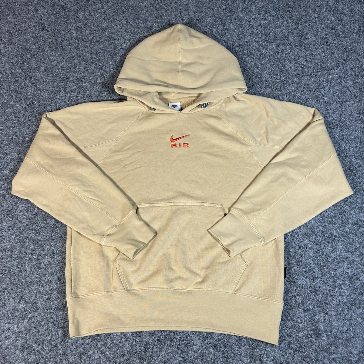 Nike Maglioni & Felpe: Nike air hoodie – Nuovo (secondo la descrizione) da La Sagne NE venduto da Matlasape