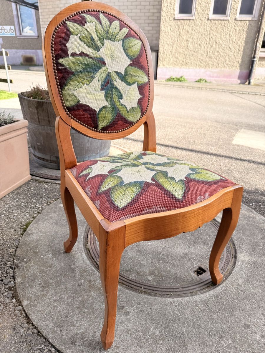 Sedie: Stuhl mit Blumenmuster – Usato da Dotzigen venduto da White_Warrior 2