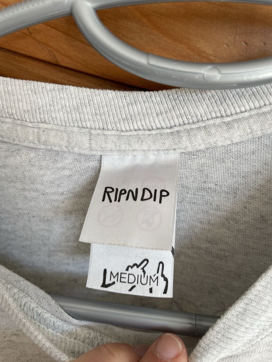 Ripndip T-shirt: T-shirt longue manche RIPNDIP – Usato da Colombier NE venduto da thomasarquint 2