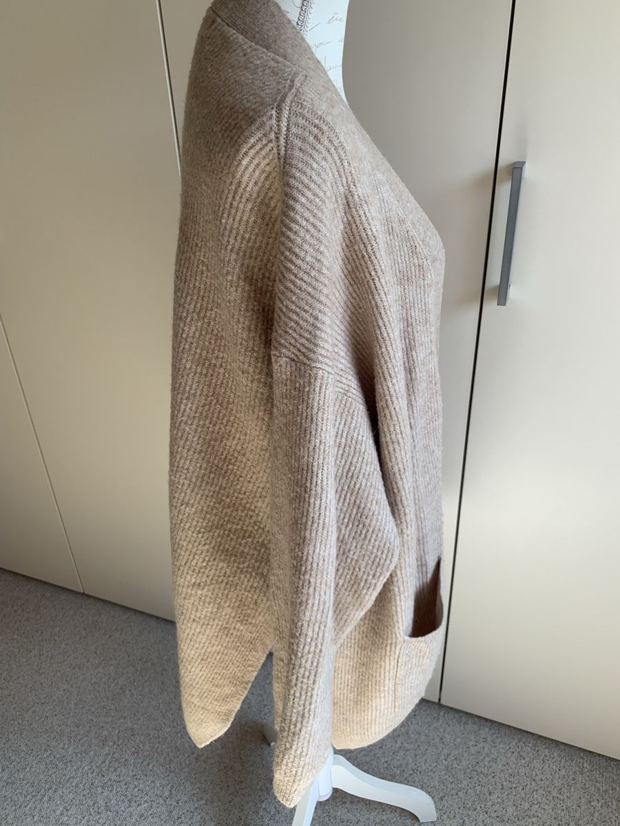 H&M Giacche: Strickjacke von H&M Gr. XXL – Usato da Ellikon an der Thur venduto da Bali1999 3