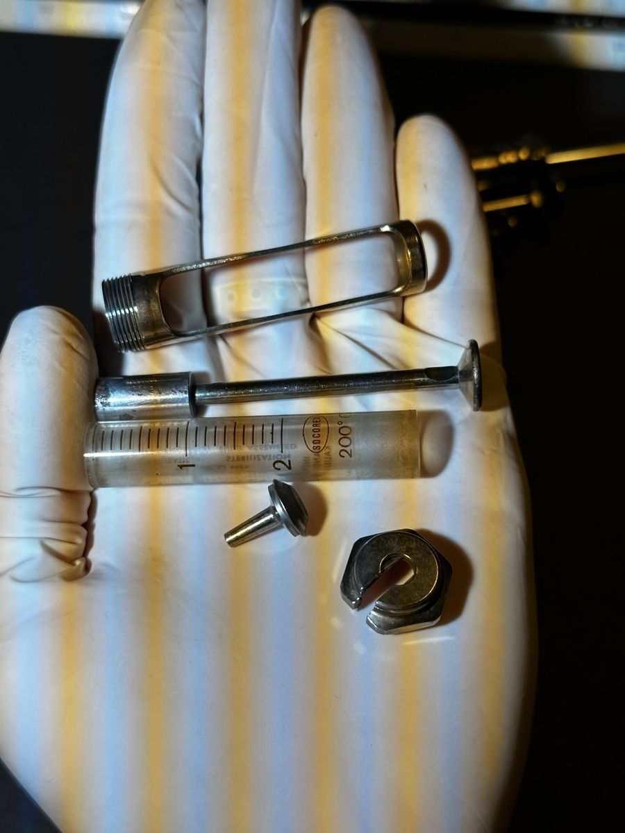 Medizinaltechnik: Vintage Syringes 2ml Swiss Made – Gebraucht aus Zürich von RatsTreasure 8