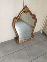 Schöne Alte Wandspiegel.