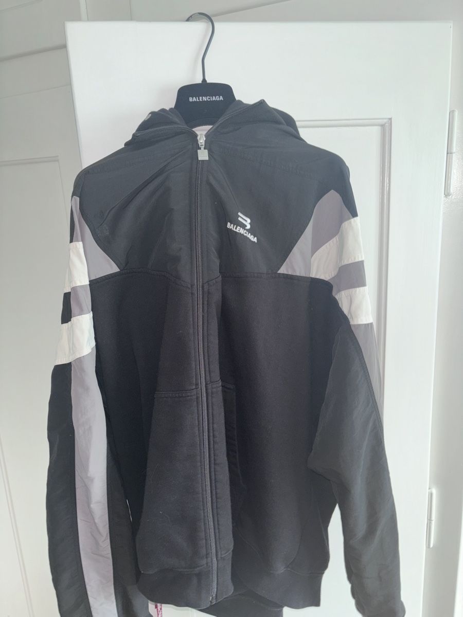 Giacche: Balenciaga jacke – Usato da Gerlafingen venduto da dav_d6m7