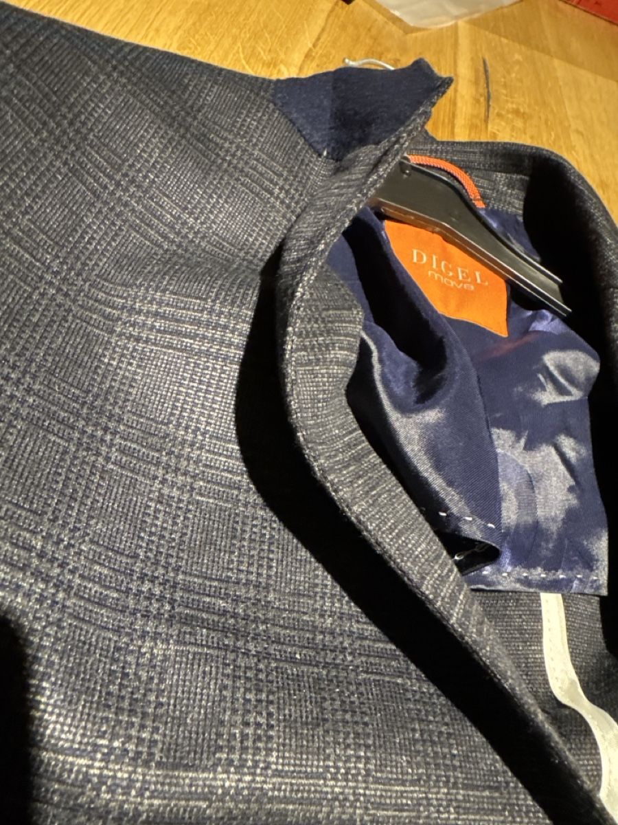 Completi: Digel Move Active Suit Slim Anzug-Set – Usato da Kallnach venduto da sch_f5qg 2