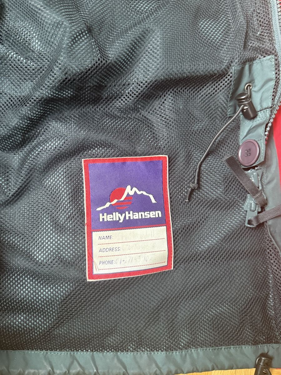 Helly Hansen Giacche: 90S HELLY HANSEN HOODED OUTDOOR JACKET M – Usato da Zürich venduto da Mai.rast 4