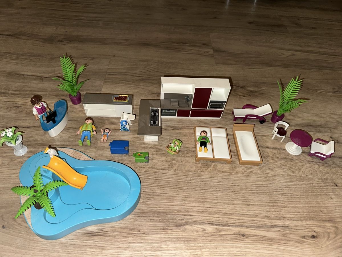 Playmobil Giocattoli: Beach Hotel Playmobil – Usato da Othmarsingen venduto da milanac1 2