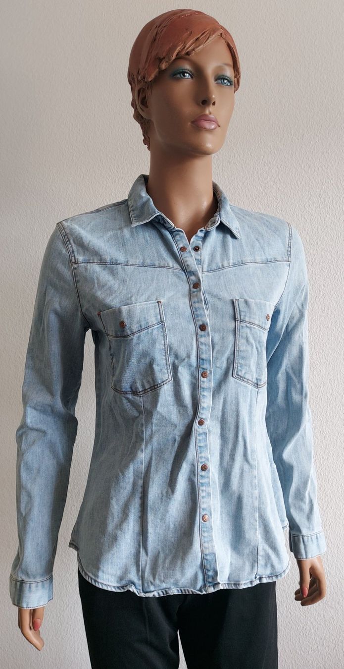 Pull&Bear Camicette: Pull & Bear Jeansbluse Grösse XL tailliert – Usato da Basel venduto da Mazzo84