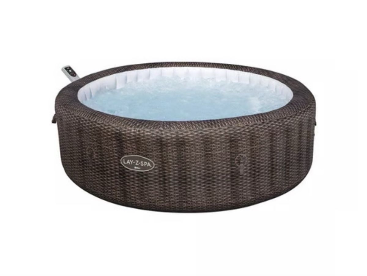 Whirlpool: Jacuzzi Lay-z-spa – Usato da S. Vittore venduto da mat_tq5y 1