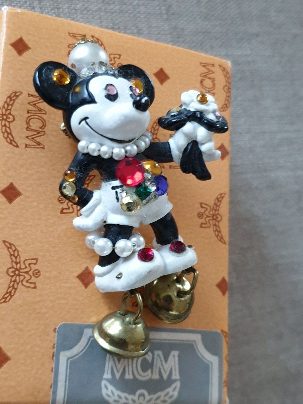 Mcm Spille & Fermagli: MCM  Disney Mickey Mouse Brosche 1986 – Usato da Bottmingen venduto da sandy_2 1
