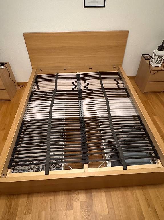 Letti: Ikea Malm Bett 160x200cm mit Lattenrost – Usato da Erstfeld venduto da PokeSandero