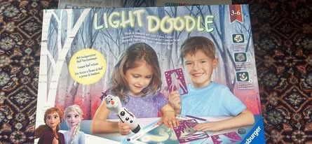Giocattoli: Ravensburger Frozen 2 Licht Doodle – Usato da Horgen venduto da MVictoria