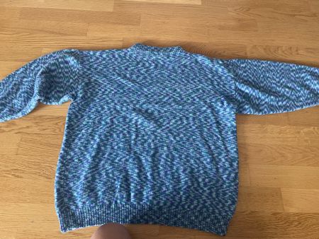 Pullover Handarbeit / 20% Kaschmir 80%feine Schurwolle
