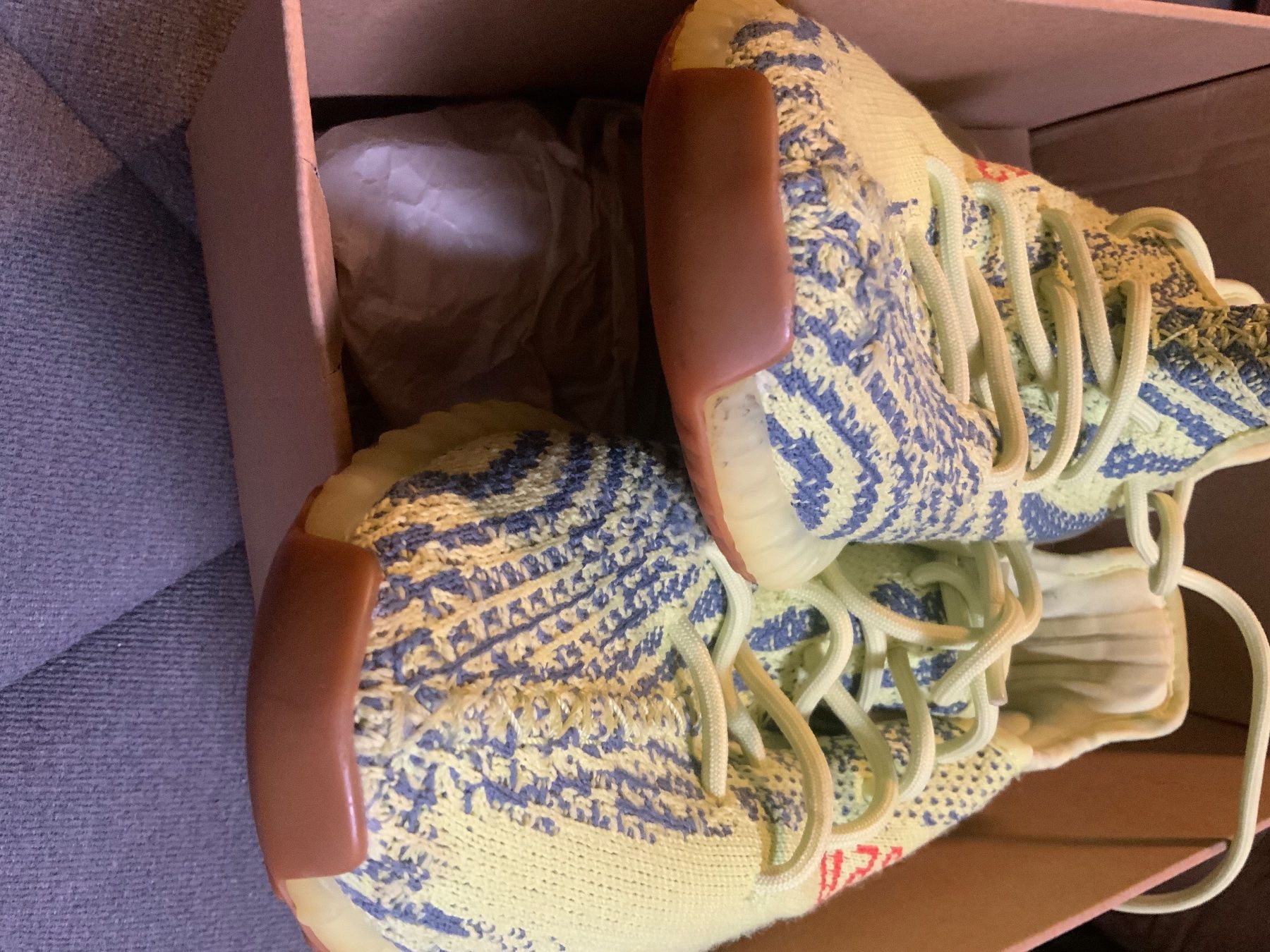 Adidas Scarpe da uomo: Yeezy Boost 350 V2 Semi Frozen Yellow – Usato da Allschwil venduto da GrenzWert 5