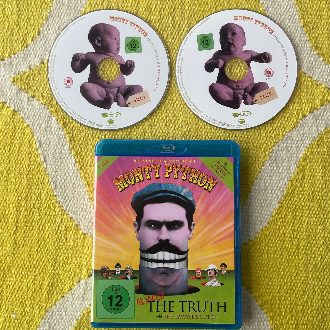 Alle DVDs: MONTY PYTON-2BLU RAY THE TRUTH – Gebraucht aus Rorschacherberg von CD-Roli