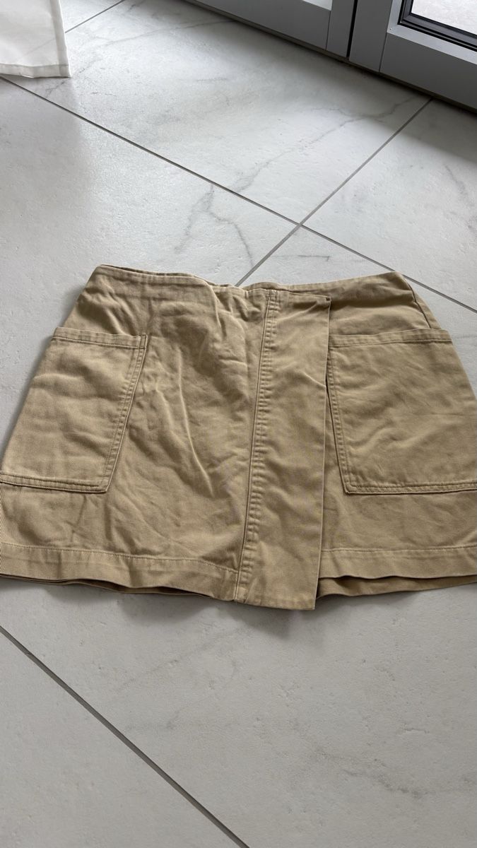 Stradivarius Gonne: Minirock beige Stradivarius 40 – Usato da Seengen venduto da sa_land