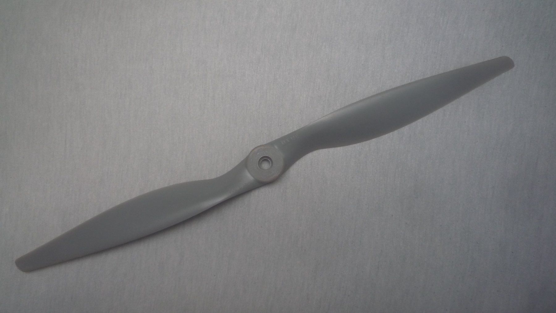 Modellismo RC: APC Elektro Propeller 18x12 – Usato da Alberswil venduto da stoecklireto