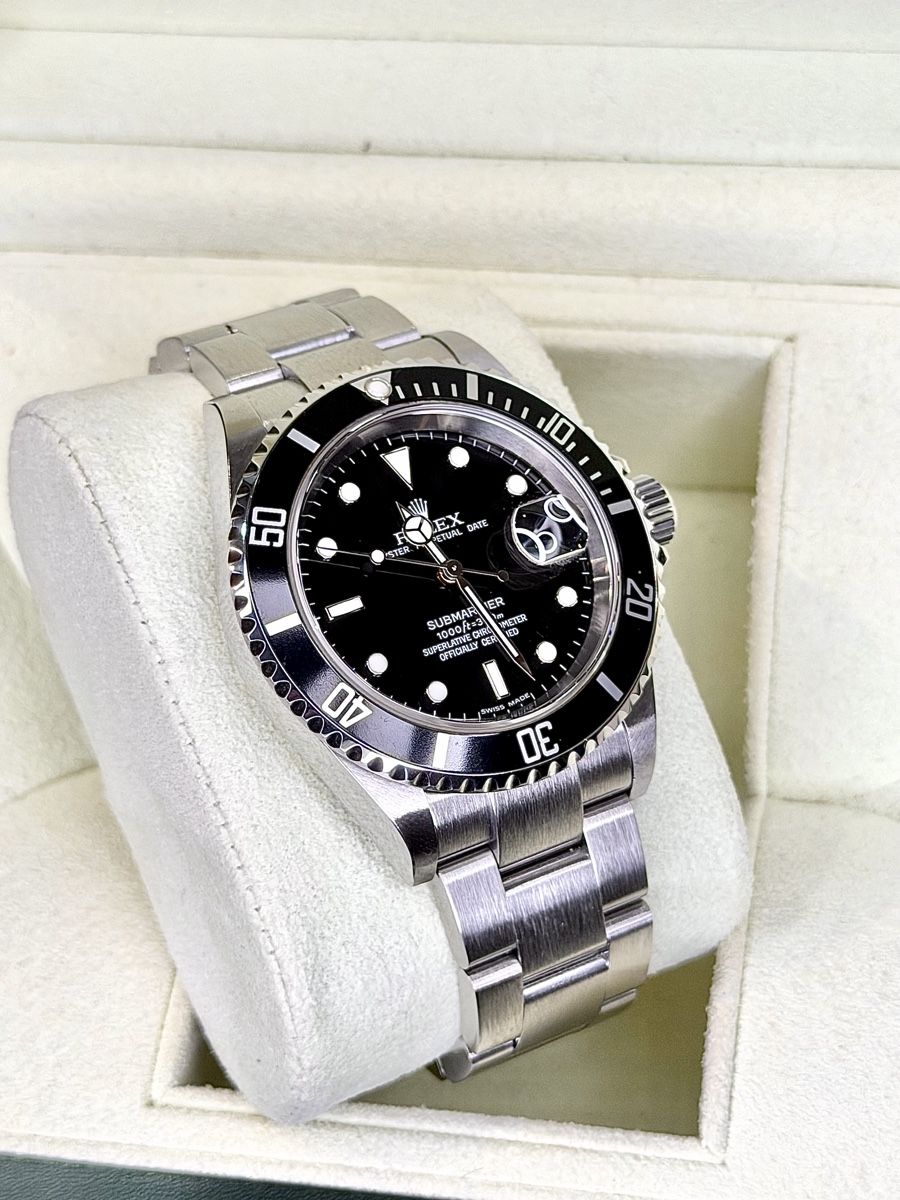 Rolex Orologi: Rolex Submariner date / Full Set / Unpolished – Nuovo (secondo la descrizione) da Nyon venduto da Lunas_Watches 1